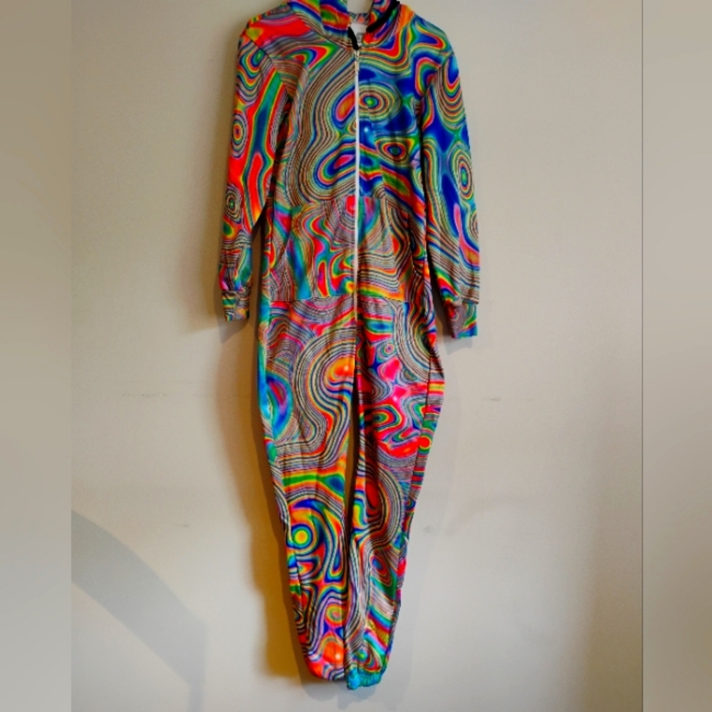 NWOT Women's Tetramode Psychedelic Onesie Size Small